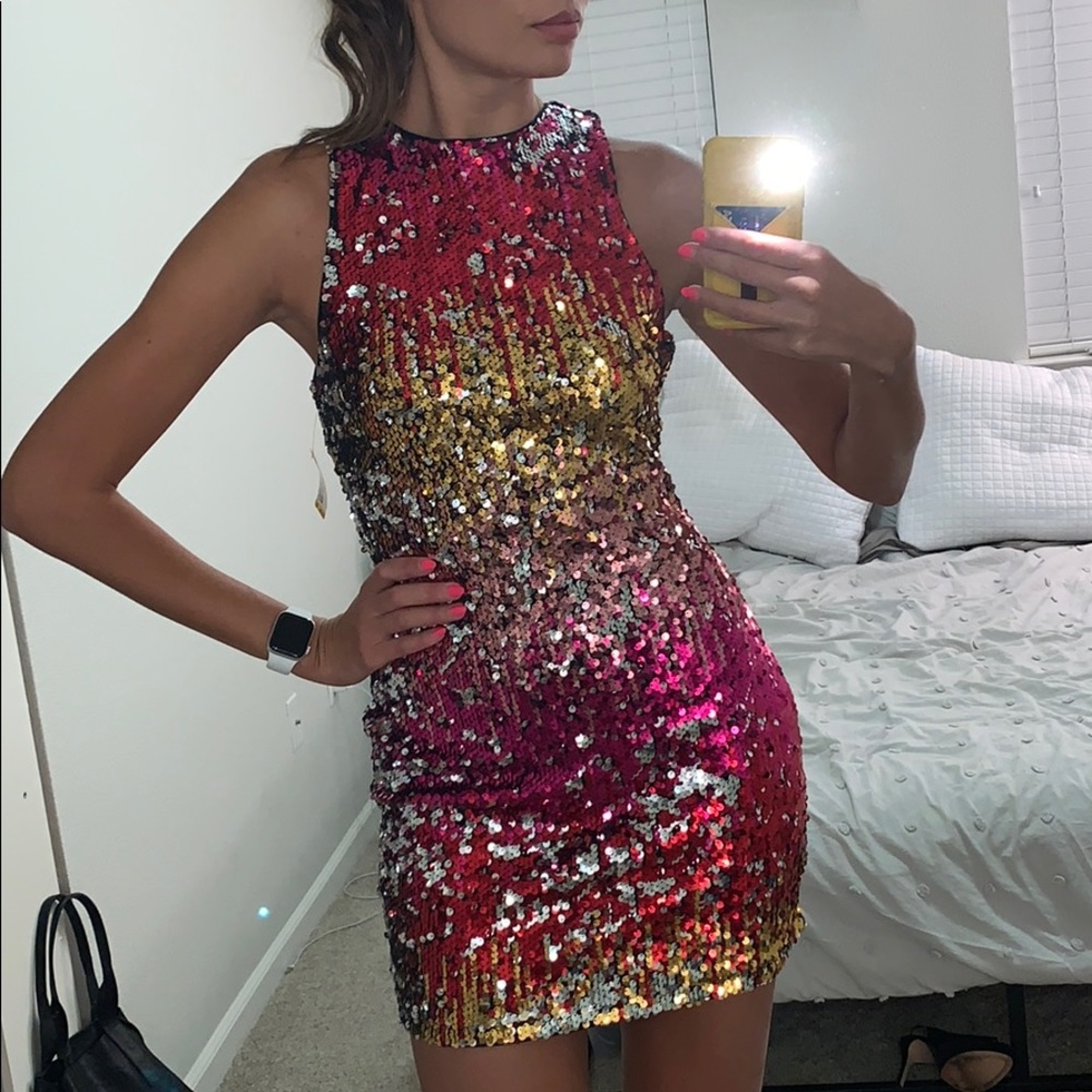 Sequence mini dress (changes color)